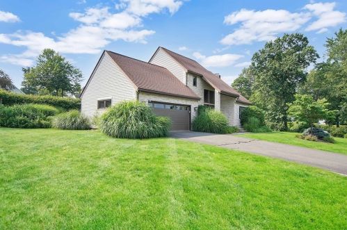 106 Christopher Ter, West Springfield, MA 01089-4522