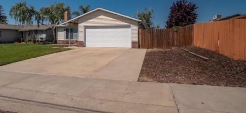 1315 Carla Ct, Ripon, CA 95366-2847