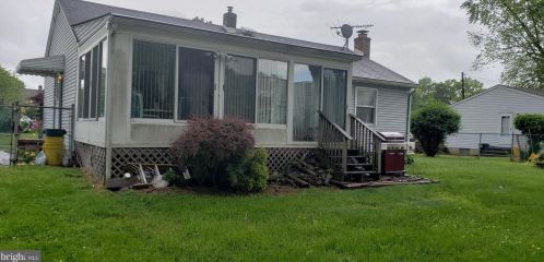 606 Wilfred Ave, Trenton, NJ 08610-5023