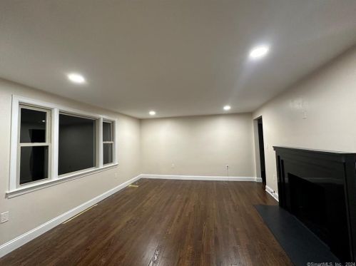 83 Becker Ave, Kensington CT  06037-1329 exterior