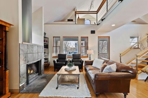 607 Dayton Ave, Saint Paul, MN 55102-1711