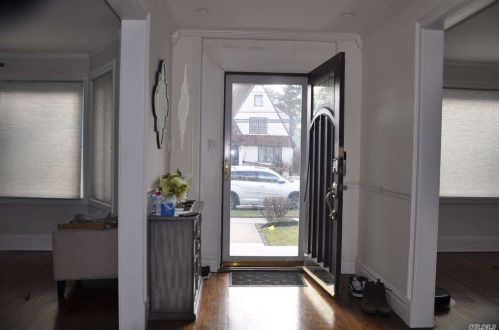 175-41 Linden Blvd, Jamaica, NY 11434-1023