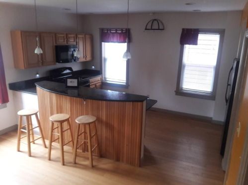2 Esten St, Providence, RI 02908-4819