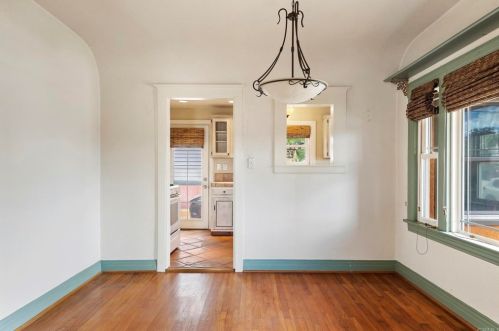 1204 Edgemont St, San Diego CA 92102-1740 exterior