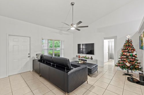 1808 Fears Ave, Port Saint Lucie FL  34953-4526 exterior