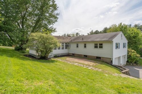 1016 Main Street Ext, Wallingford, CT 06492-1825