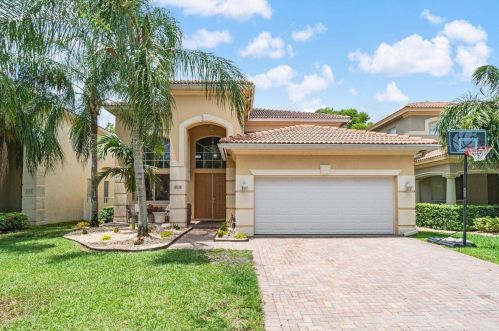 418 Gazetta Way, West Palm Beach, FL 33413-1052