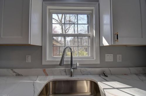 309 Holly Hill Rd, Thomasville NC  27360-5821 exterior