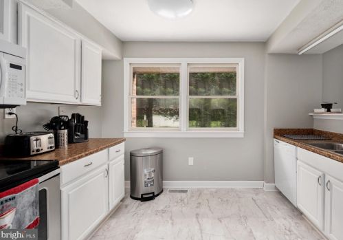 6 Florence Ln, Fredericksburg VA  22405-3605 exterior