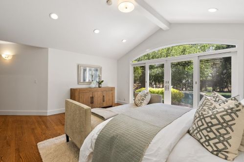 18931 Fernbrook Ct, Saratoga CA  95070-3424 exterior