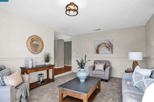 5727 Laurelwood Pl, Concord, CA 94521-4806