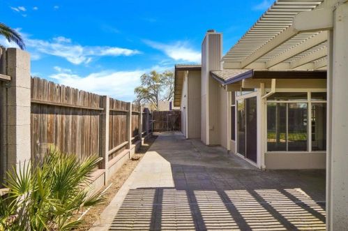 6621 Trilby Ct, Citrus Heights CA  95610-4450 exterior