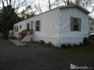 110 Castle Dr, Gainesville FL  32607-1734 exterior