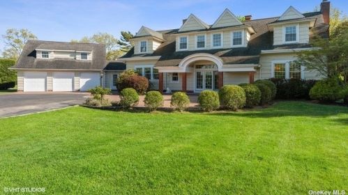 283 Ocean Ave, Islip Manor, NY 11751-4608
