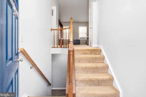 10917 Crestwood Dr, Spotsylvania VA 22553-1606 exterior