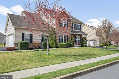 819 Tamanini Way, Navy Sup Dpt, PA 17055-7801