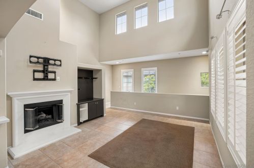 2728 Piantino Cir, San Diego CA 92108-4736 exterior