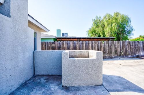 308 Stadium Rd, Madera CA  93637-5354 exterior