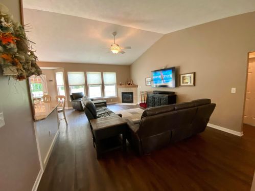 386 Shawnee Loop, Pataskala OH  43062-8179 exterior