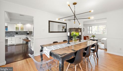 1421 Sugartown Rd, Berwyn PA  19312-1820 exterior