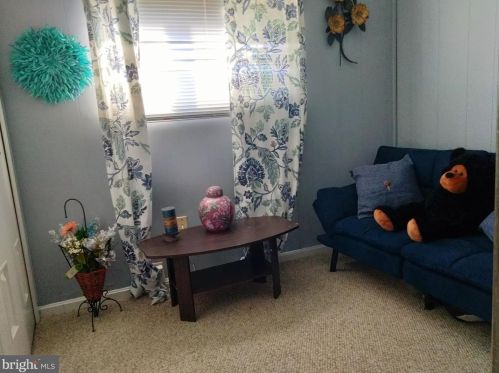 4 Oak Dr, Erial NJ  08081-1808 exterior