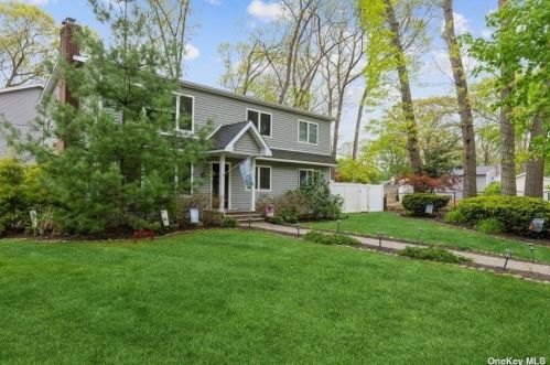 73 Horton Dr, Huntington Station, NY 11746-4238