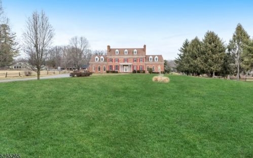 26 Molasses Hill Rd, Lebanon, NJ 08833-3206