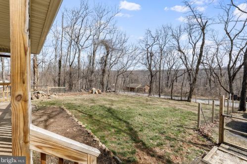 801 High Top Rd, Linden VA  22642-5445 exterior