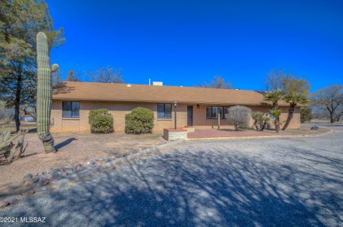 10661 Sundance Cir, Tucson, AZ 85749-9540