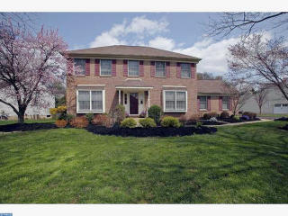 34 Steeplechase Dr, Gardenville, PA