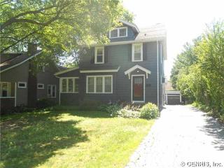 161 Deerfield Dr, Rochester, NY 14609-3033