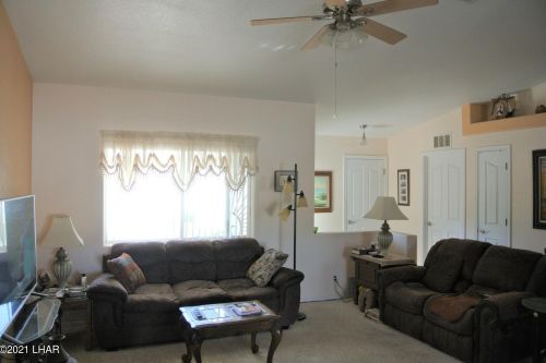 2175 Charing Cross Dr, Lake Havasu City, AZ 86404-1910