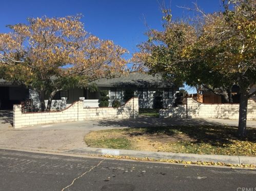 12202 Moonlit Ct, Victorville, CA 92392-9773