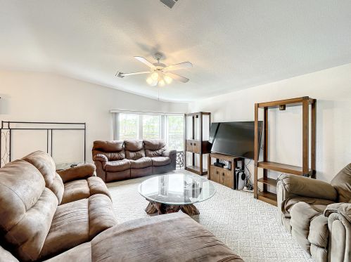 3816 Meadowlark Cir, Fort Pierce FL  34952-3144 exterior