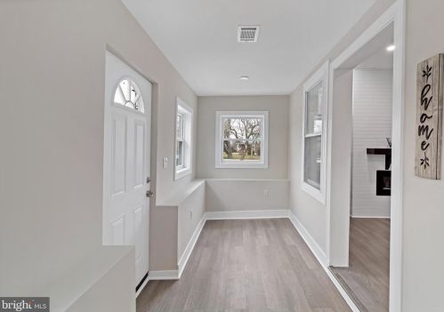 14 Taunton Ave, Berlin Boro NJ  08009-1444 exterior