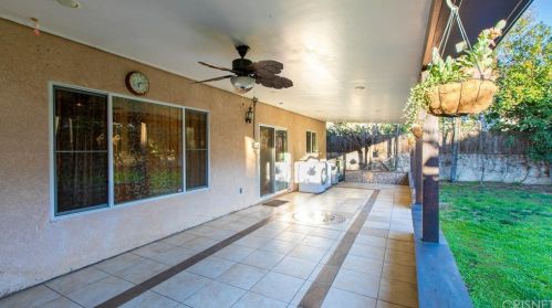 15728 Leadwell St, Van Nuys CA 91406-2537 exterior