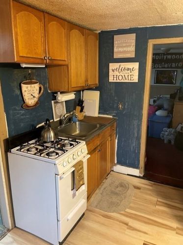 21 Liberty St, Taunton MA  02718-1109 exterior