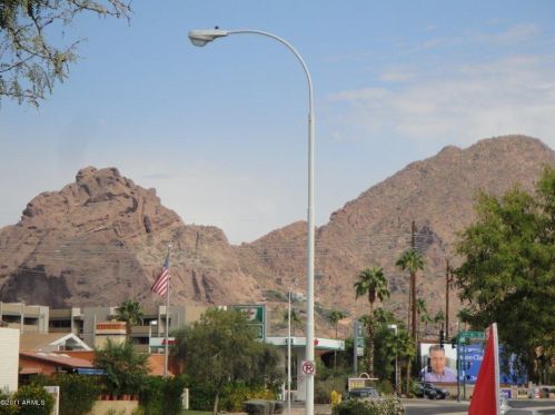 3825 Camelback Rd, Phoenix AZ  85018-2643 exterior