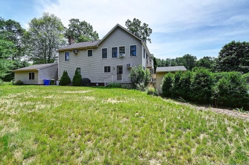 377 Thompson St, South Glastonbury CT  06073-2921 exterior