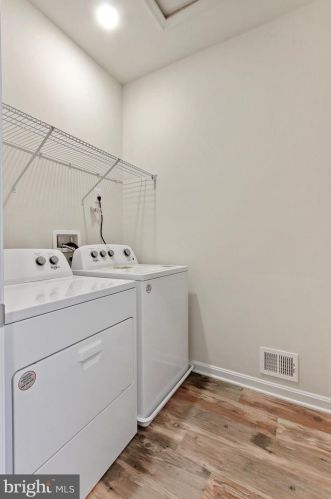 101 Brookside Ln, Gettysburg PA  17325-2026 exterior