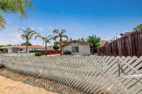 258 Hill St, Lake Elsinore, CA 92530-3926