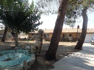 18322 Sumac Ave, Hesperia, CA 92345-6375