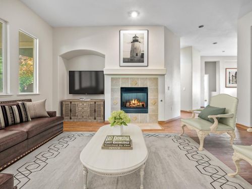 2431 Emerald Lake Ln, Elk Grove CA  95758-3608 exterior