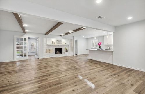 1133 Melrose Dr, Richardson TX  75080-3936 exterior