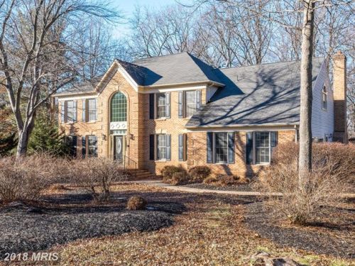 1210 Rowland Dr, Herndon, VA 20170-2400
