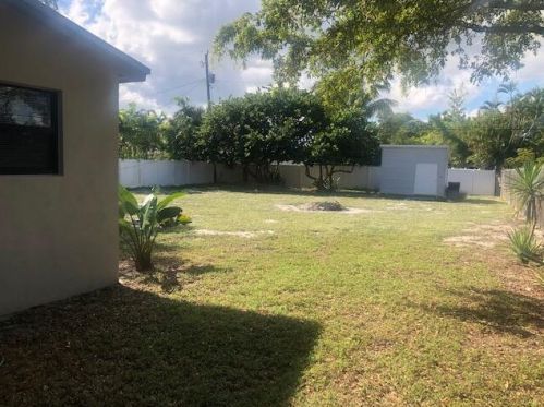 1646 3rd Ave, Delray Beach FL  33444-4117 exterior