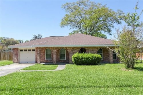 328 Saint John St, Luling LA  70070-6110 exterior