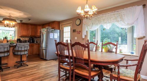 72 Peter Ct, Belmont NH  03220-3136 exterior