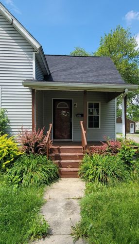 826 4th St, Marysville, OH 43040-1018