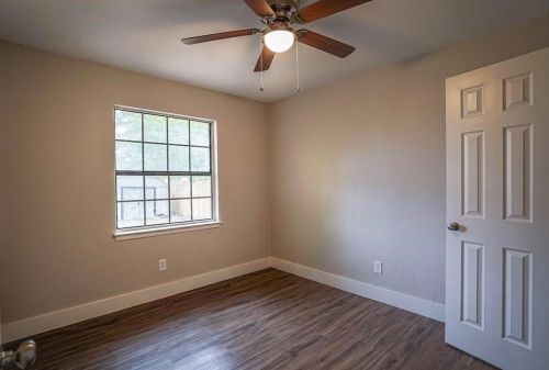 1708 Emery St, Denton TX  76201-2681 exterior